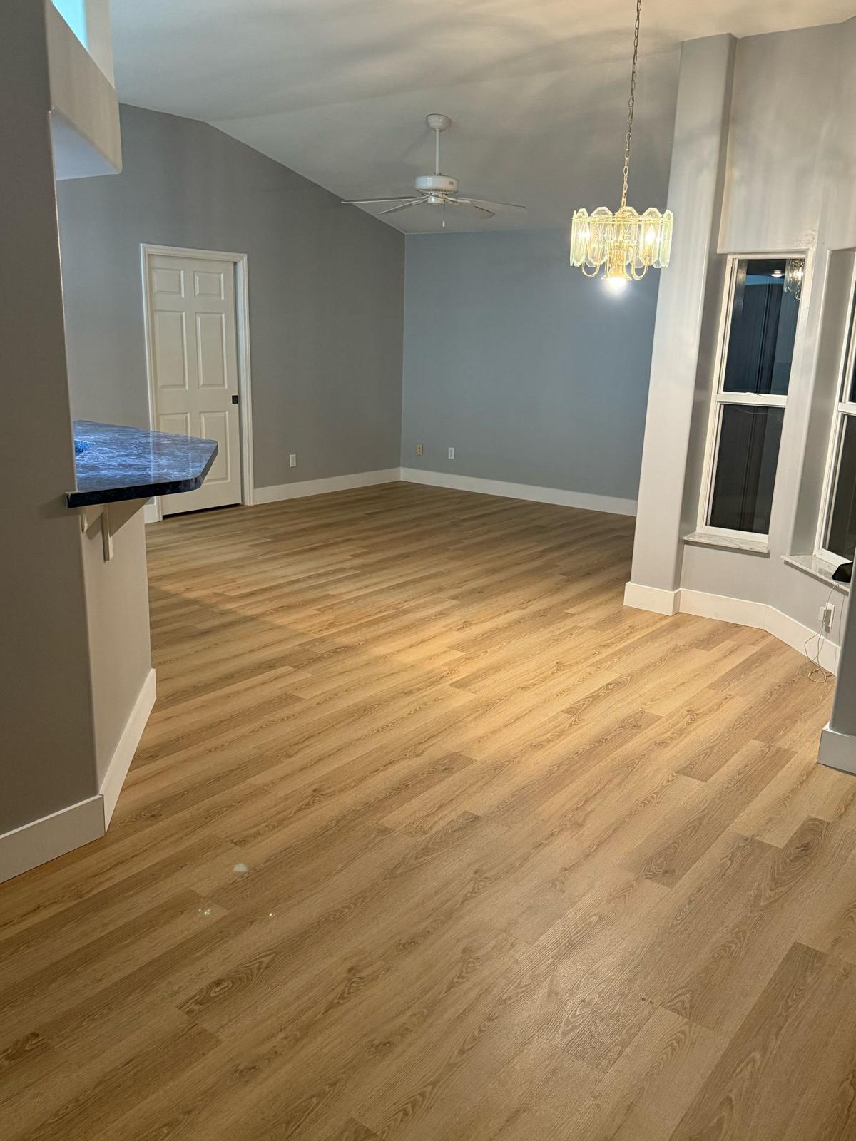 Professional vinyl floor installation in Port St. Lucie