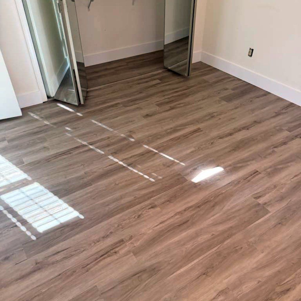 What Is Vinyl Flooring and Why Choose It for Your Florida Home?