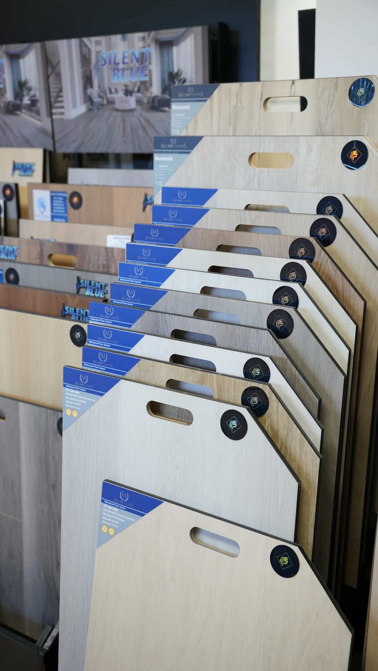 Bath Floor Options in Port St. Lucie: Tile, Vinyl, and What to Pick